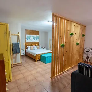 https://loft-la-caada.in-canary-islands.com